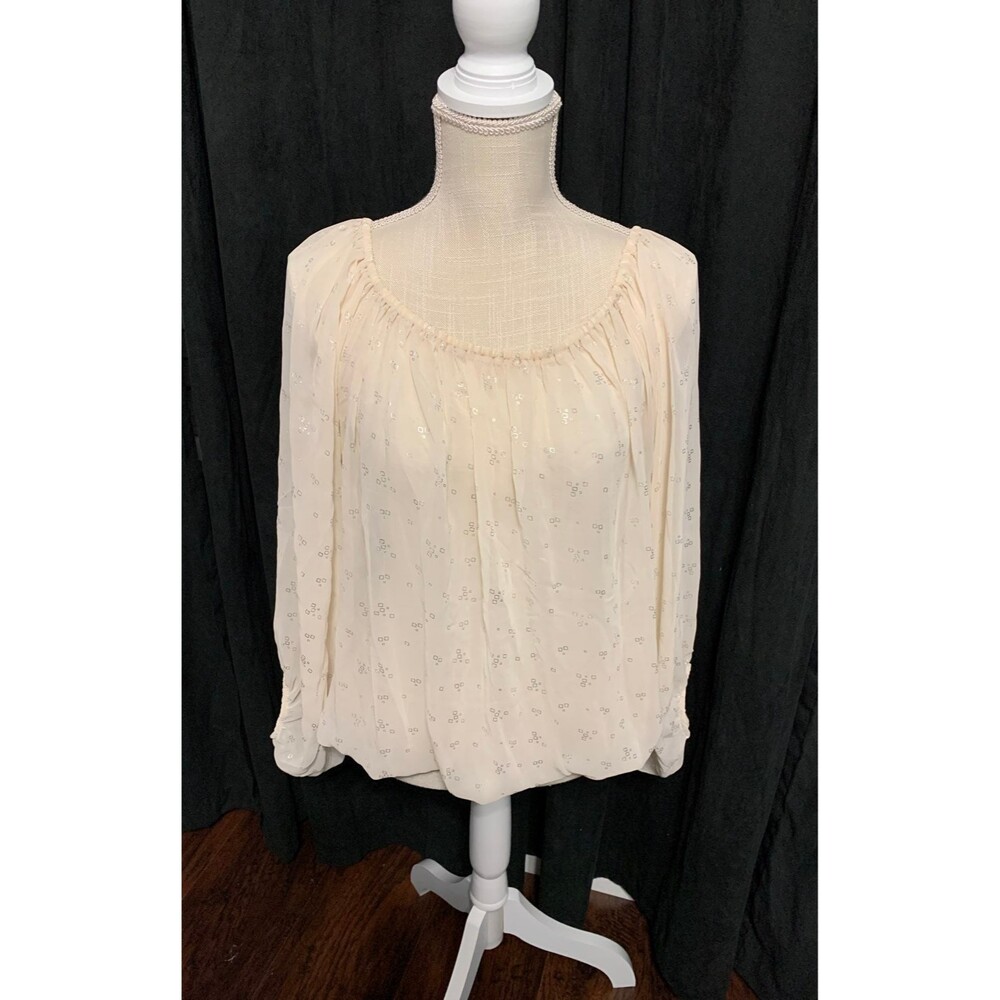 Emma Rose Top. Size L.